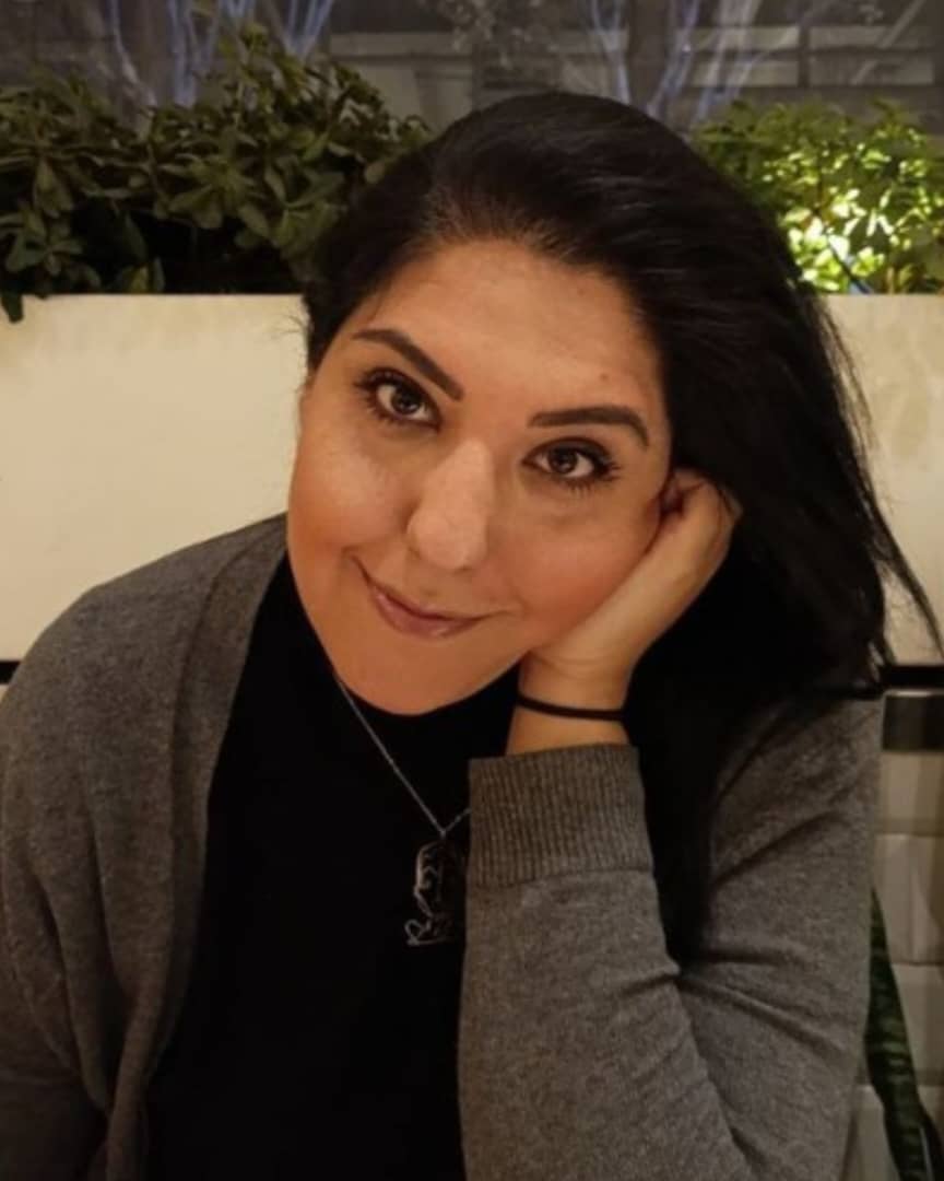 My name is Nooshin Ghazizahedi, and I am an animation filmmaker and motion graphic designer from Iran. I earned my degree in Communication Design and Animation Filmmaking from Symbiosis International University in India